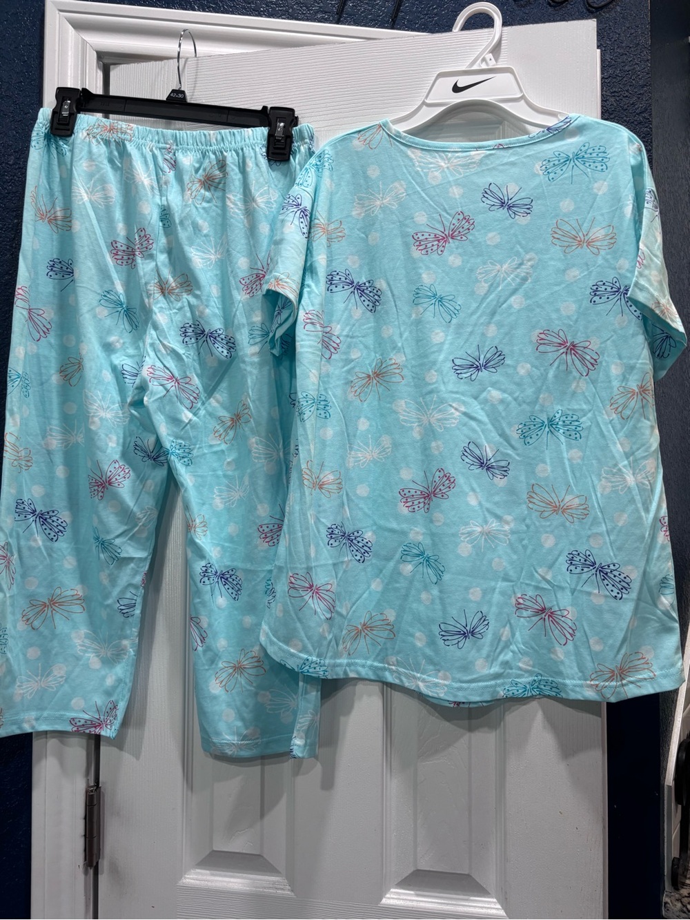 Woman Light Blue Dragonfly Pajama Set - Short Sleeve Top & Capris - Picture 2 of 3